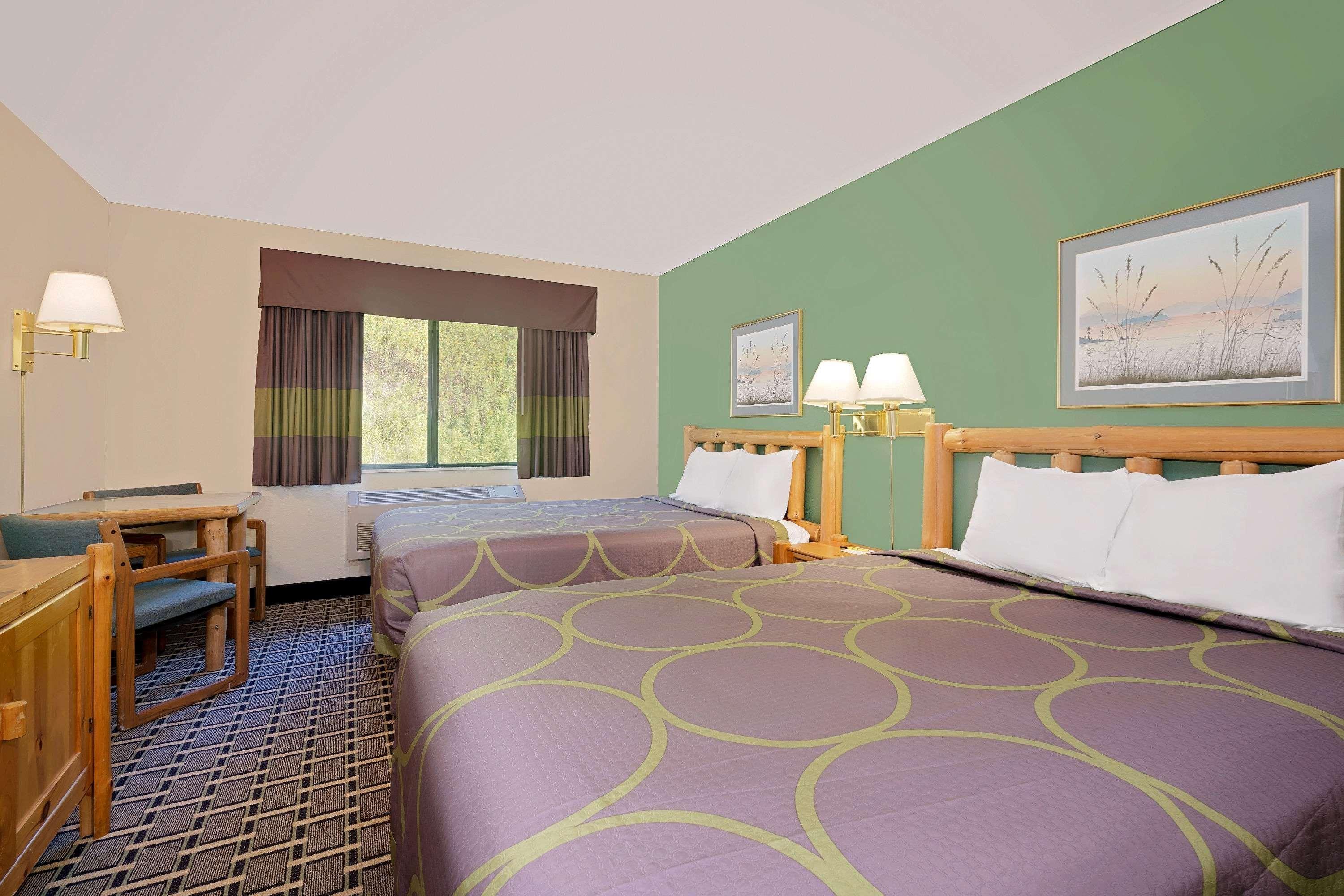 Super 8 By Wyndham Cloquet Ξενοδοχείο Εξωτερικό φωτογραφία